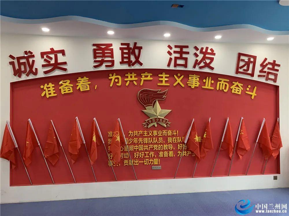 组装机械恐龙3