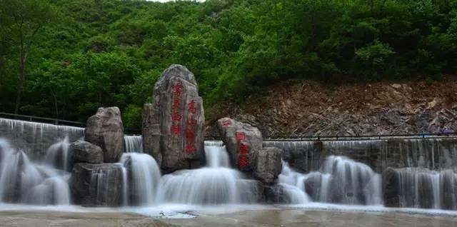 开年“户外热”!始祖鸟冲锋衣被炒到1万6,下月将上调产品价格